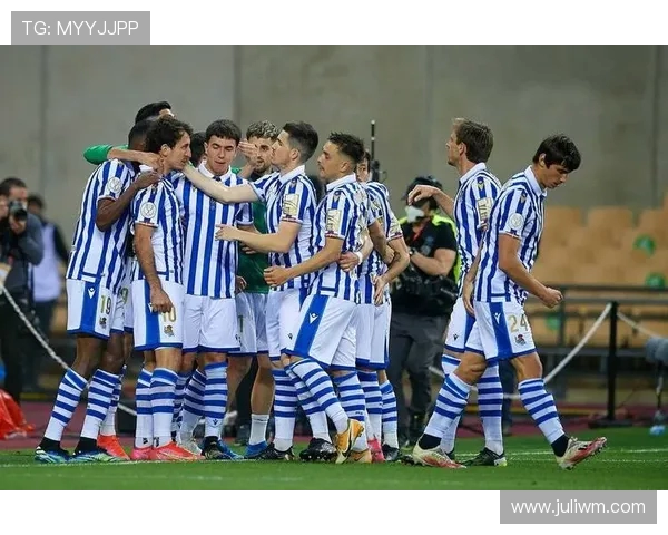 皇家社会对阵西班牙人久保建英与奥亚萨瓦尔首发普阿多卡夫雷拉出战